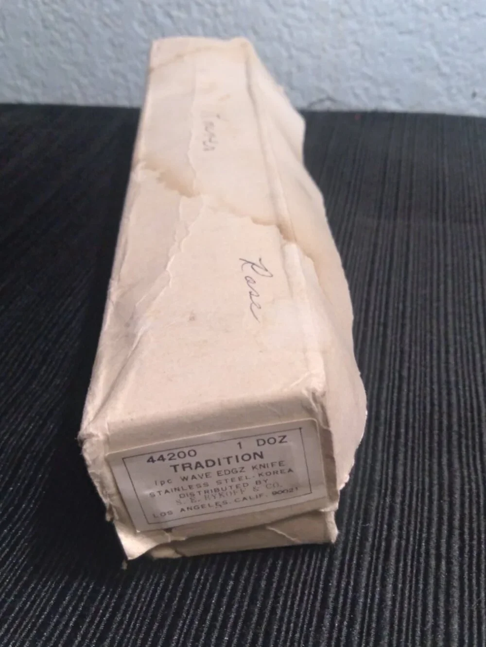 Vtg NOS Serco Stainless Box of 12 Dinner Knives